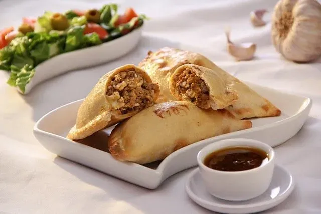 Lasaña Todo Empanadas Menu