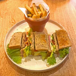 Garabatos Entre Panes Menu