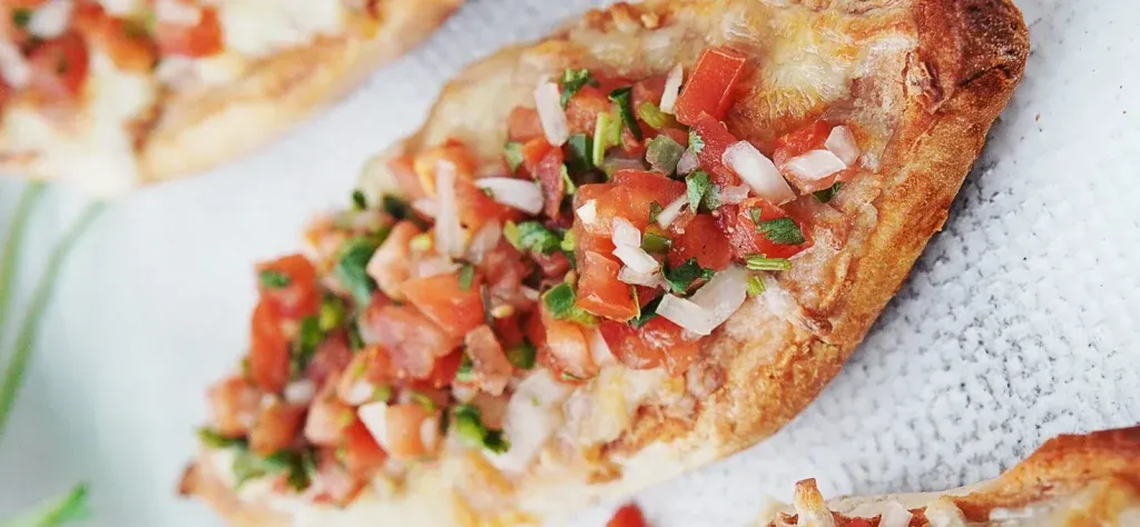 Tierra Garat Molletes menu