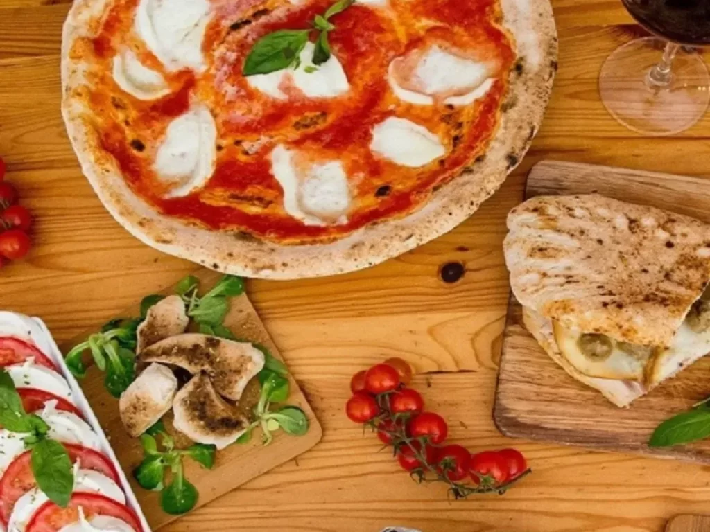 Mama’s Pizza Platillos y Extras Menú